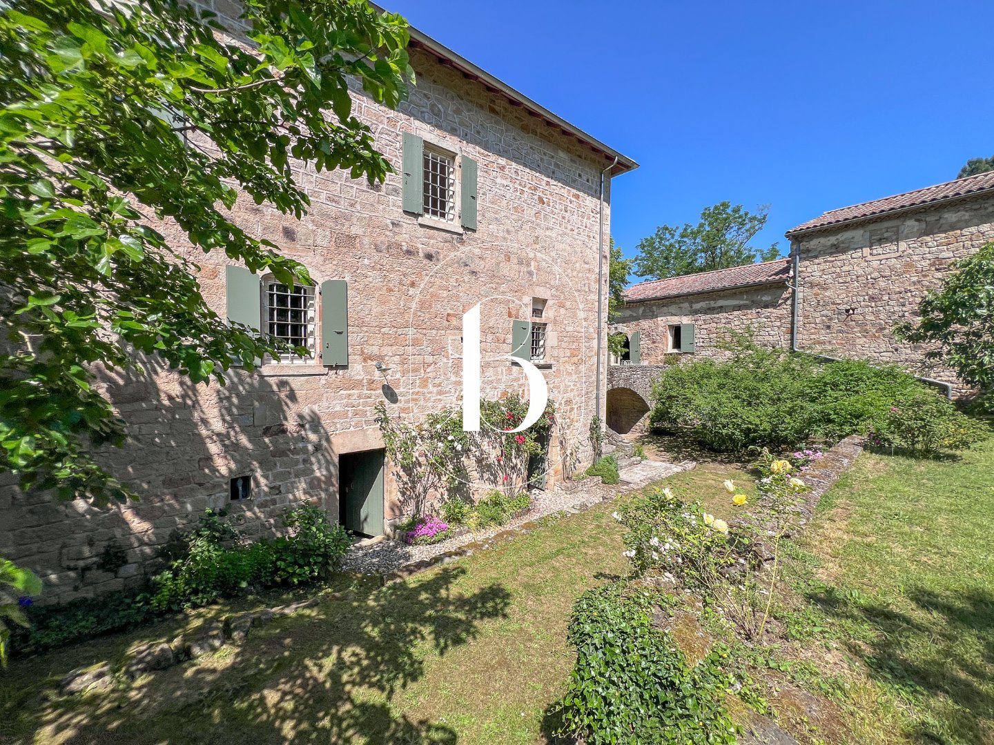 Maison à vendre, 330m², Vinezac