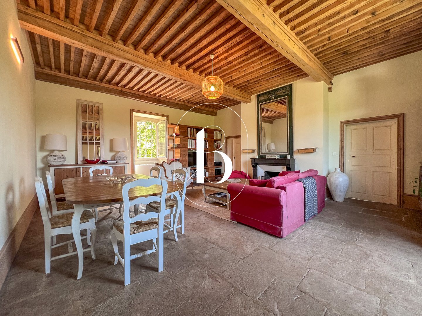 Maison à vendre, 330m², Vinezac
