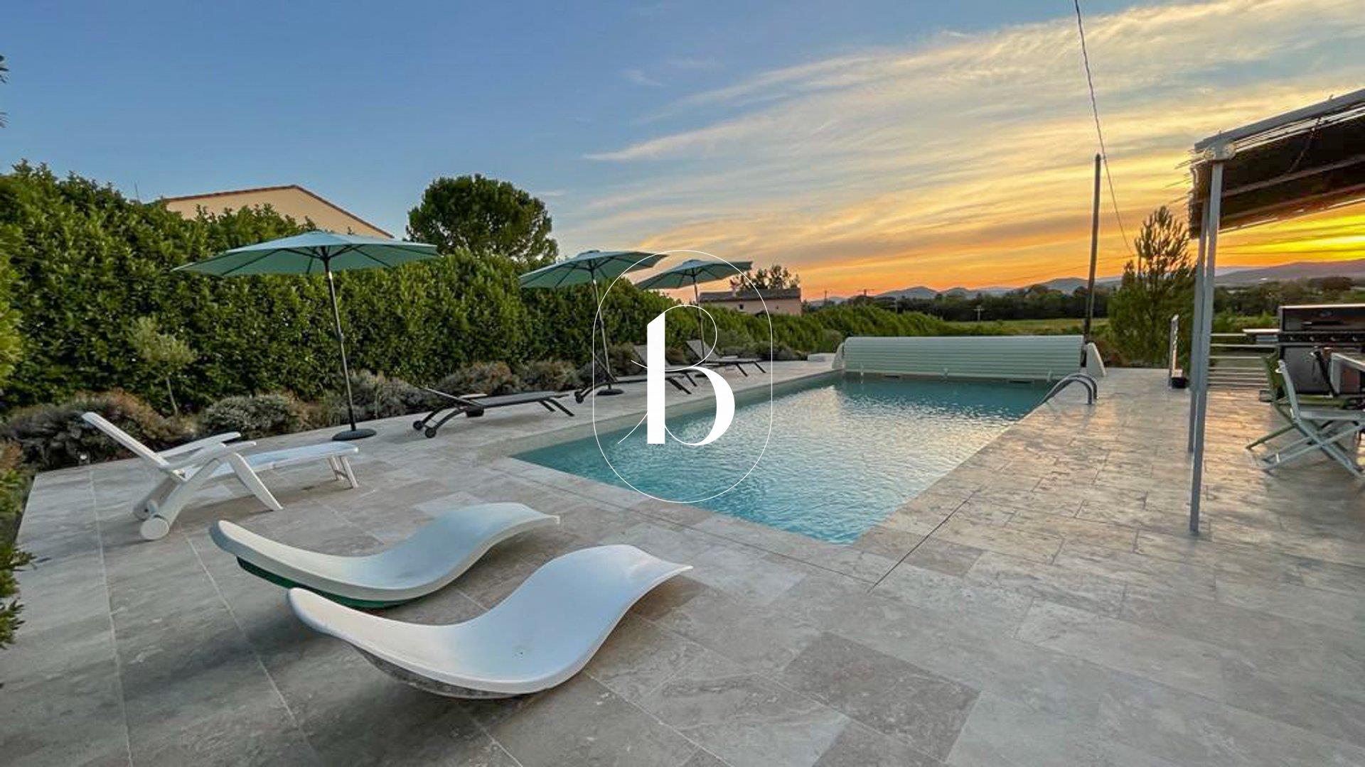 Maison à vendre, 160m², Barjac