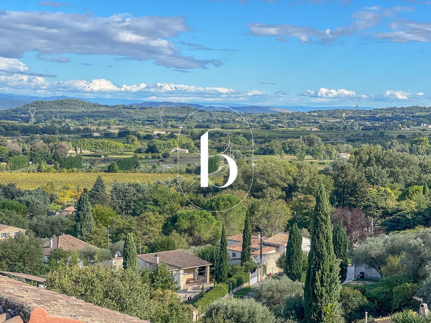 Maison à vendre, 250m², Saint-Julien-de-Peyrolas