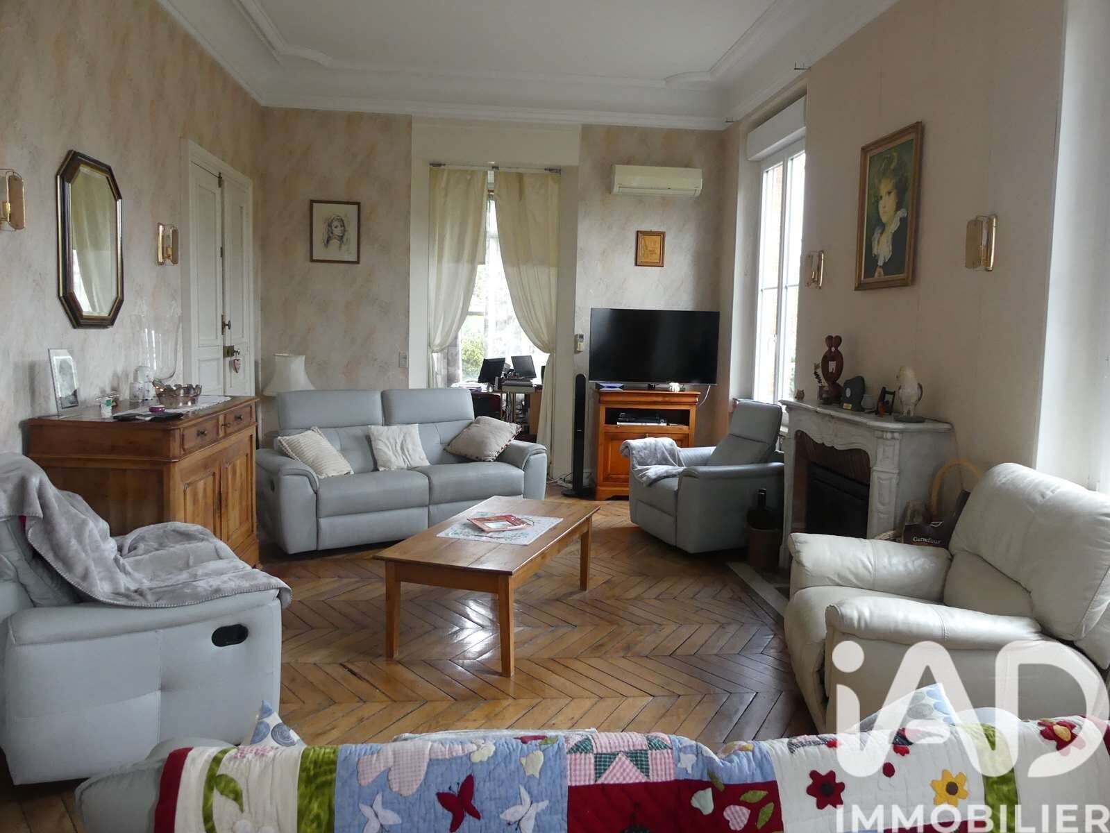 Maison à vendre, 276m², Pont-sur-Yonne