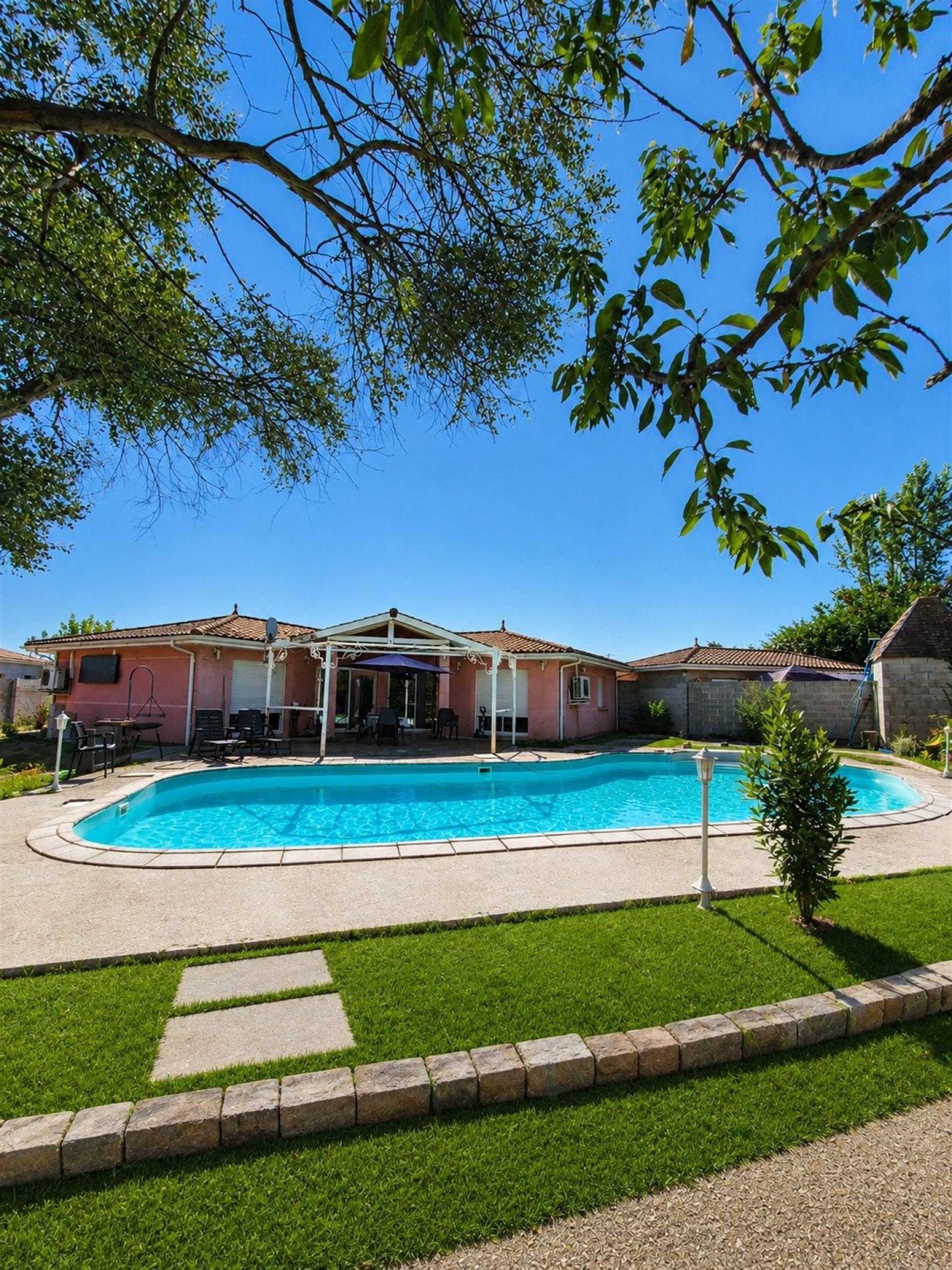 Maison à vendre, 175m², Ambarès-et-Lagrave
