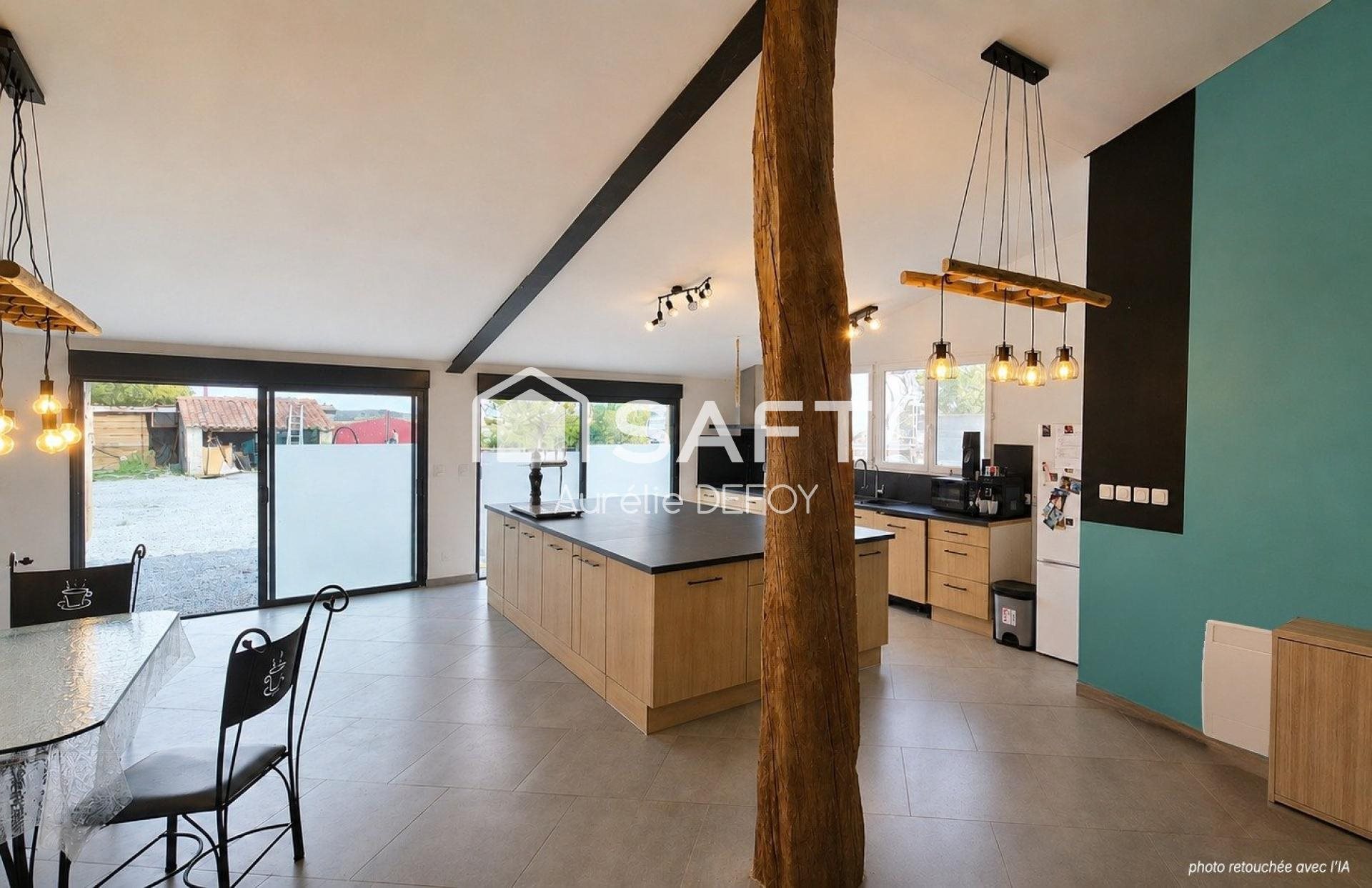Maison à vendre, 185m², Antezant-la-Chapelle