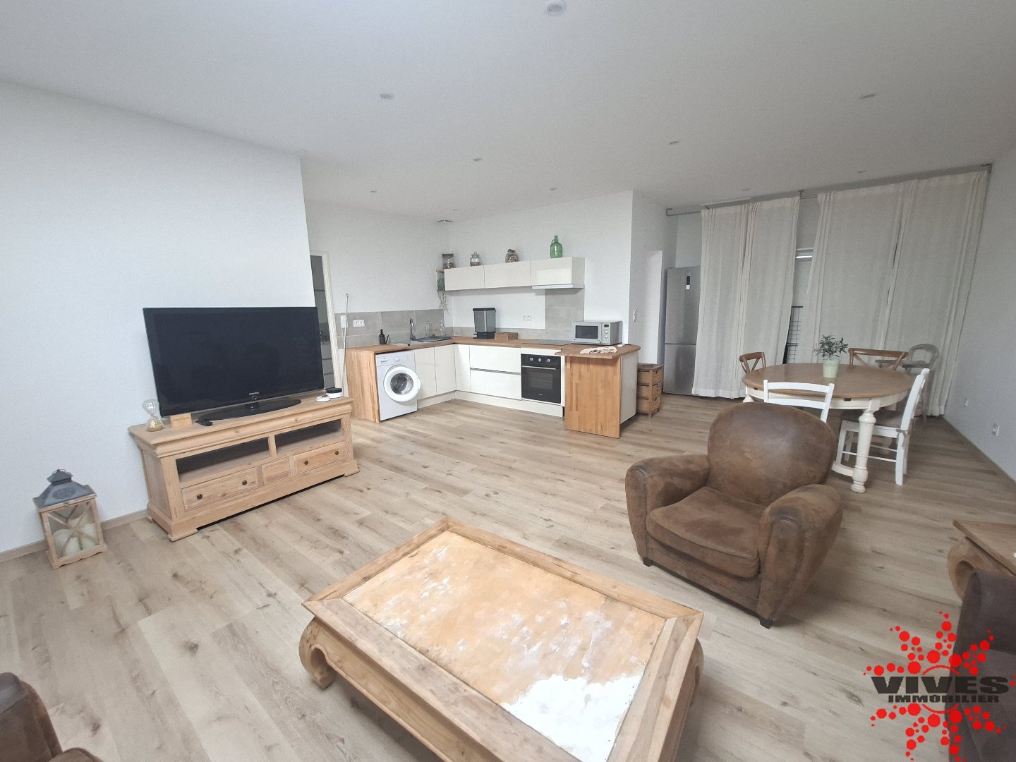 Appartement à louer, 91m², Quarante