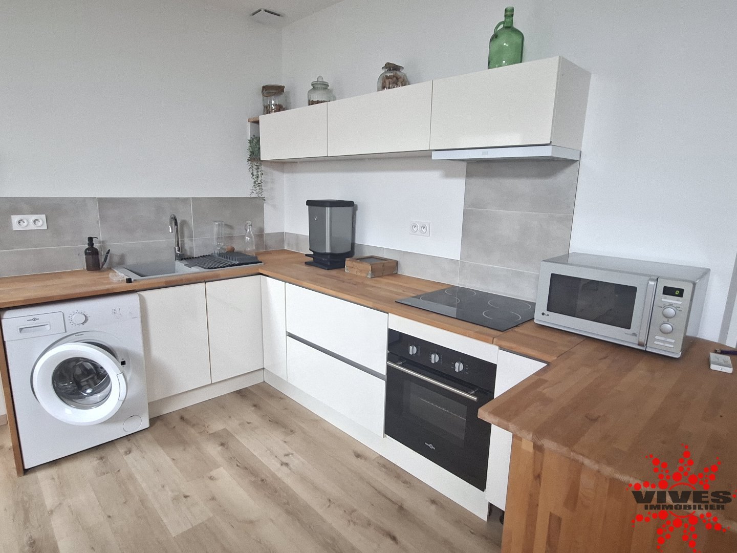 Appartement à louer, 91m², Quarante