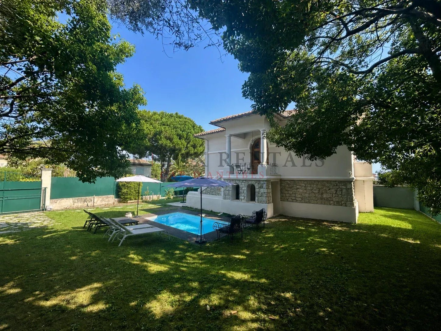 Maison à louer, 160m², Antibes