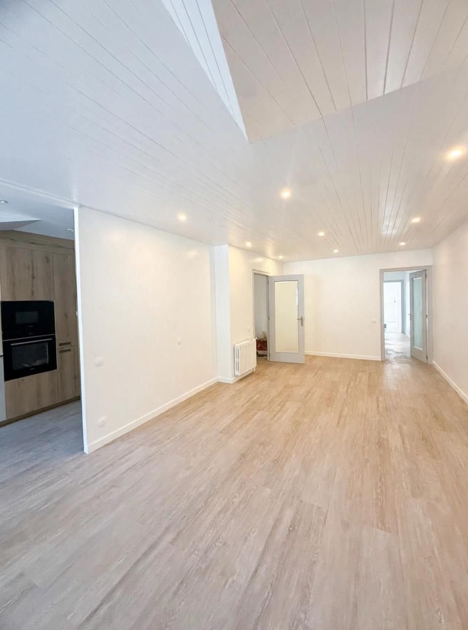 Pis de 3 habitacions en venda a Andorra la Vella · 51 de 60