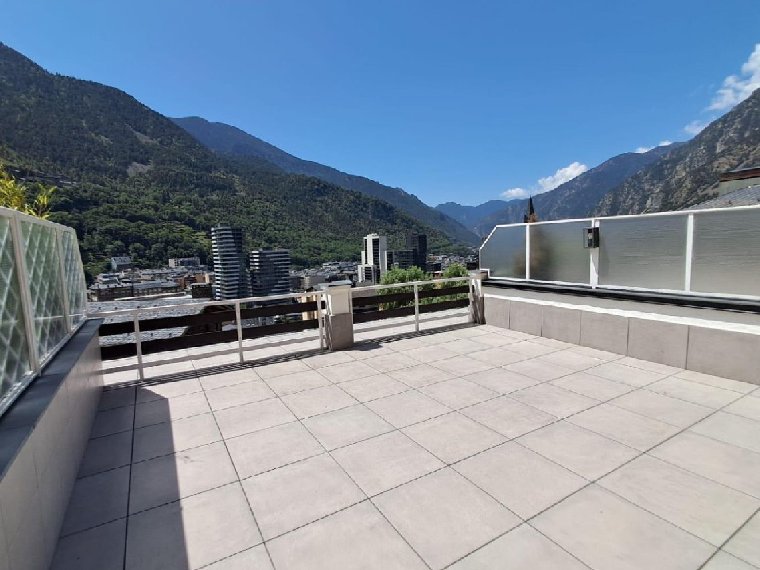Pis de 3 habitacions en venda a Escaldes-Engordany · 51 de 60