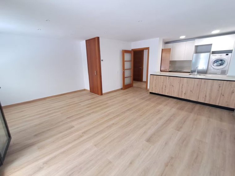 Pis de 3 habitacions en venda a Escaldes-Engordany · 52 de 60