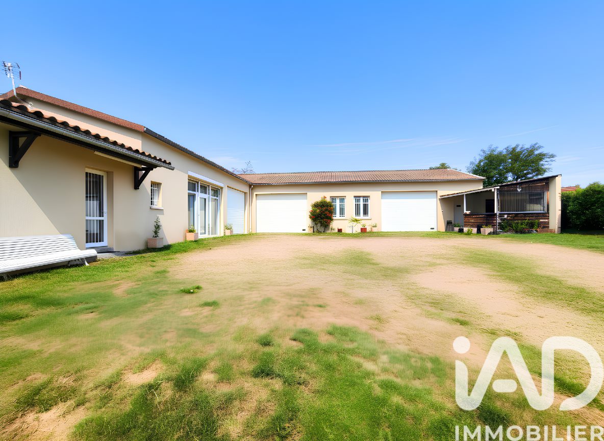 Maison à vendre, 344m², Saint-Pierre-Laval