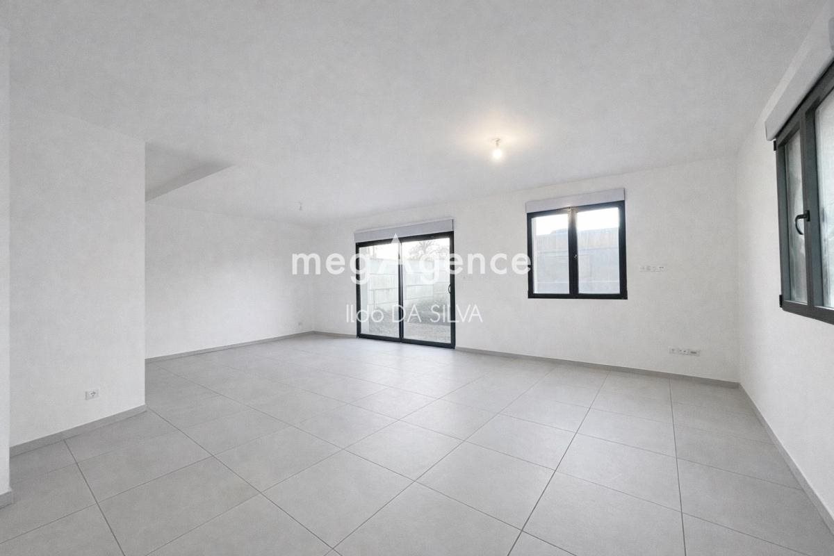Maison à vendre, 68m², Doudelainville