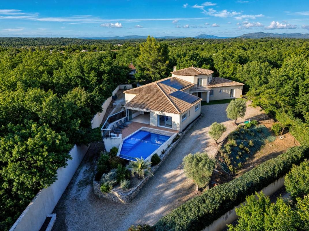 Maison à vendre, 300m², Saint-Maximin-la-Sainte-Baume