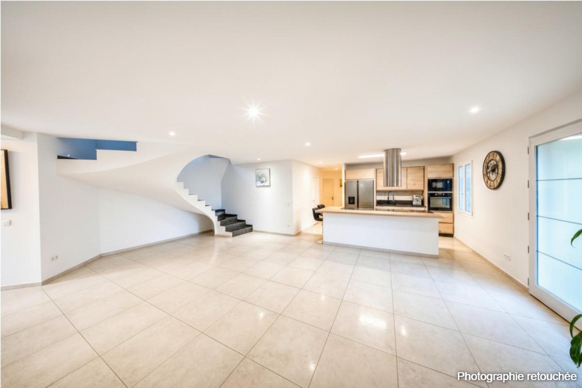 Maison à vendre, 300m², Saint-Maximin-la-Sainte-Baume