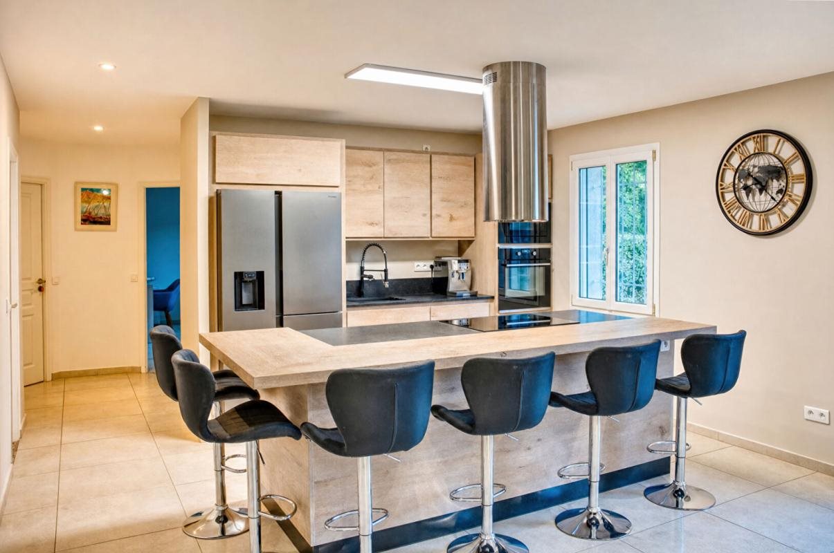 Maison à vendre, 300m², Saint-Maximin-la-Sainte-Baume