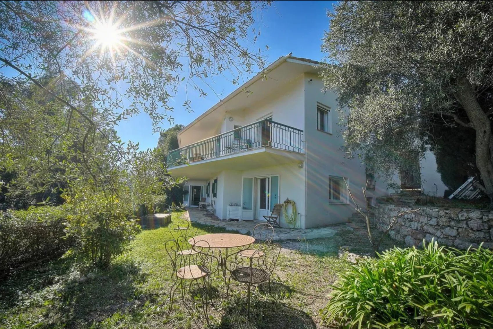 Maison à louer, 260m², Vallauris