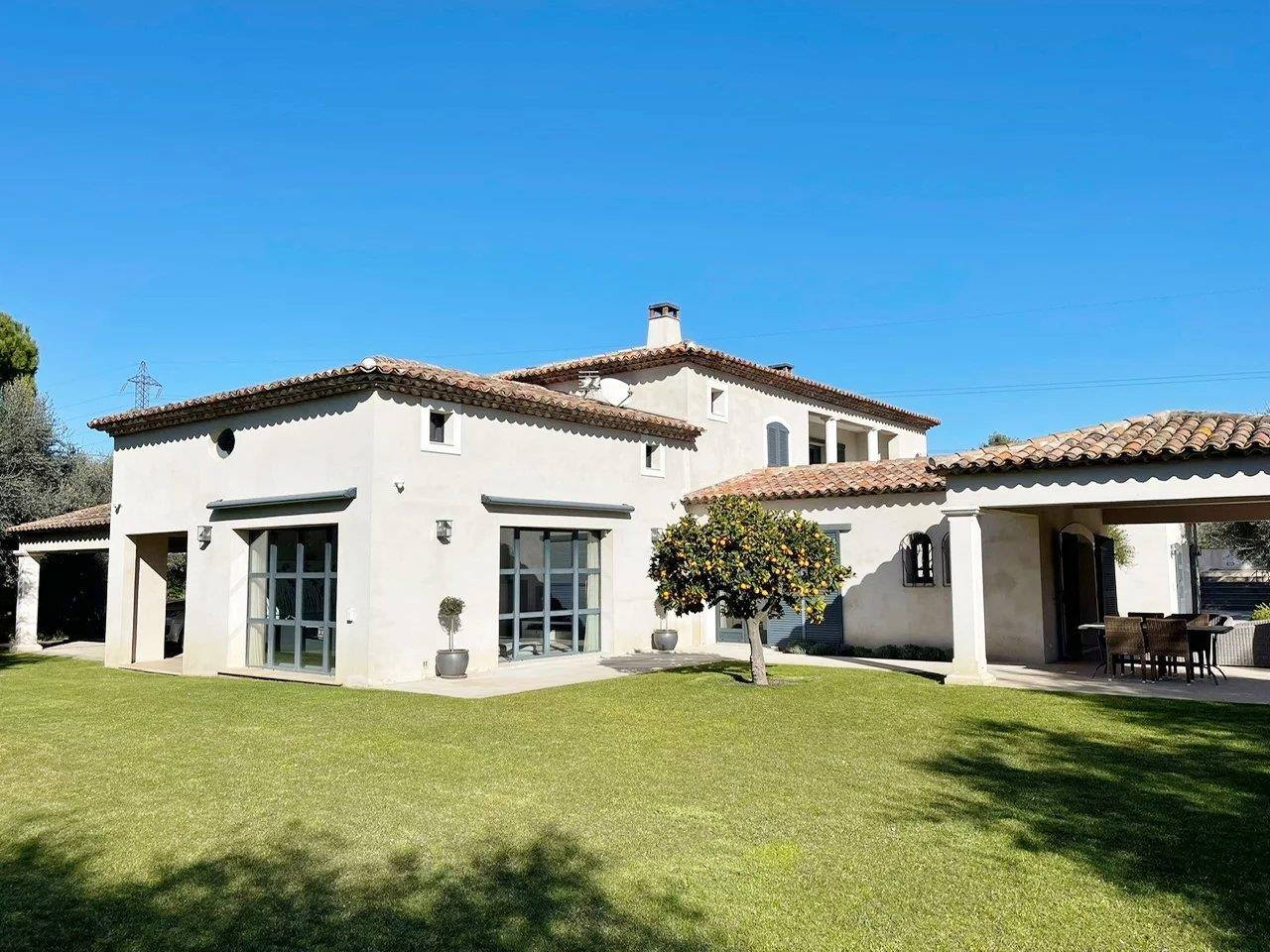 Maison à vendre, 340m², Mougins