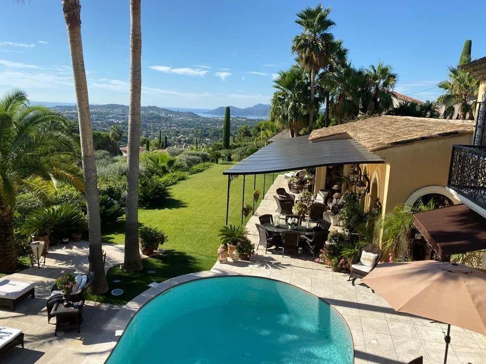 Maison à louer, 600m², Mougins
