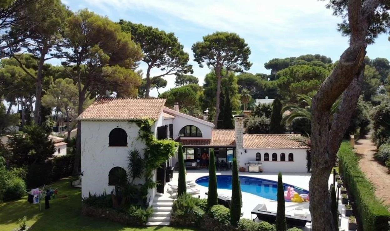 Maison à louer, 250m², Antibes