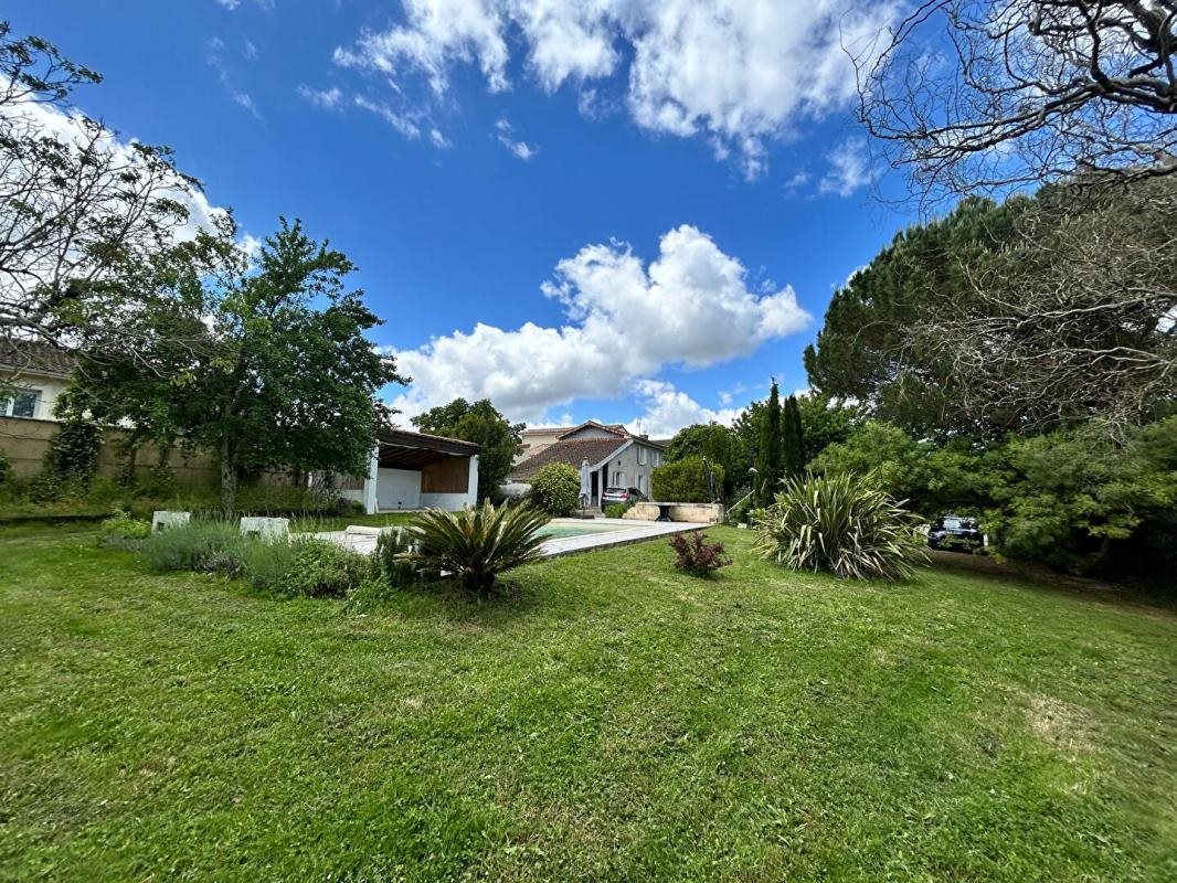 Maison à vendre, 197m², Mombrier