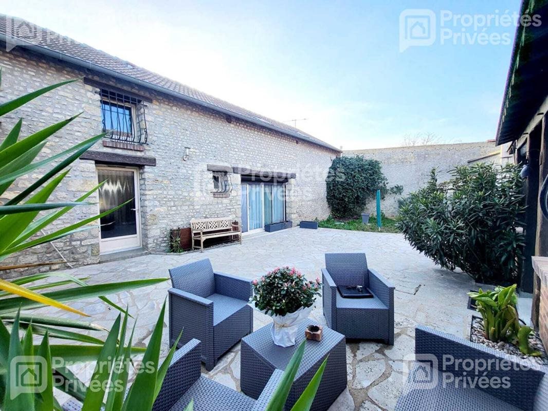 Maison à vendre, 185m², Sermaises