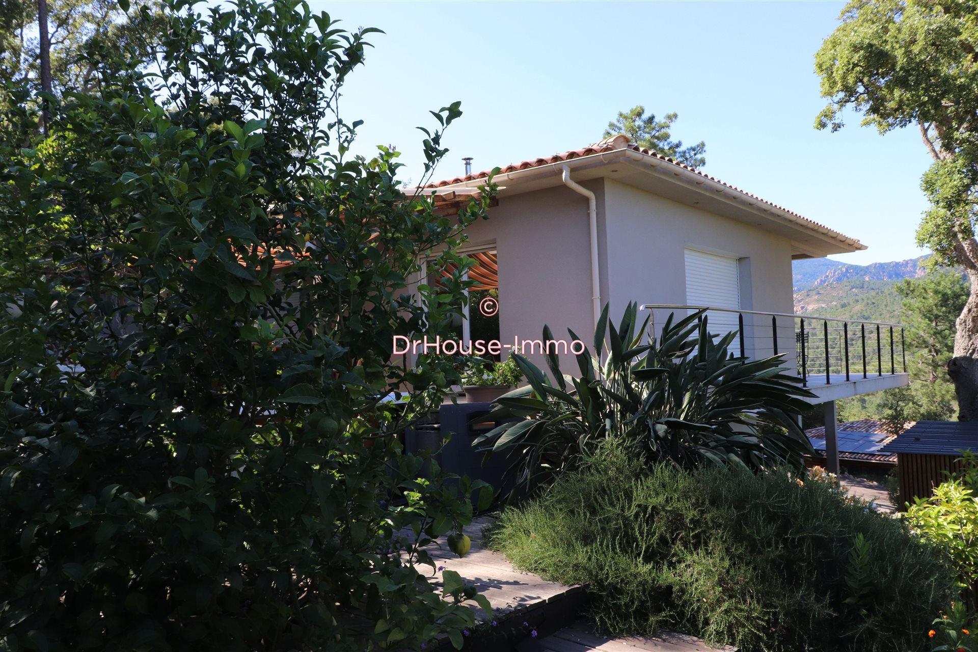 Maison à vendre, 165m², Sainte-Lucie de Porto-Vecchio