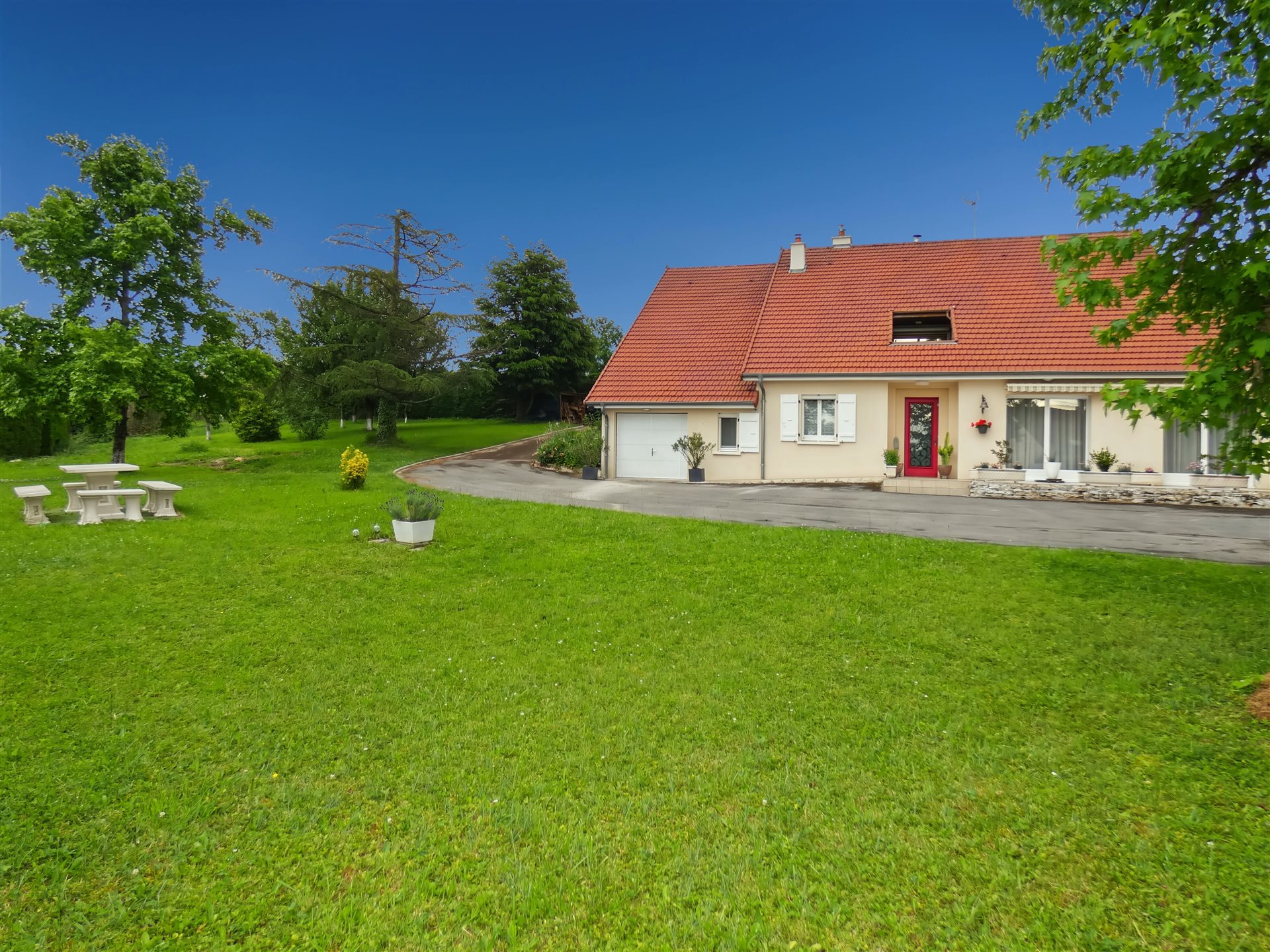 Maison à vendre, 170m², Lons-le-Saunier