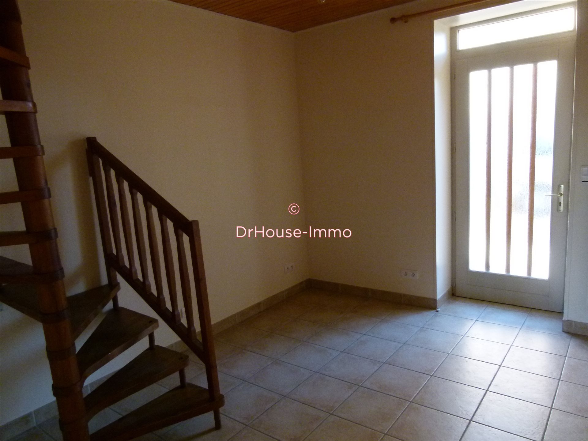 Maison à vendre, 107m², Pouilly-sous-Charlieu
