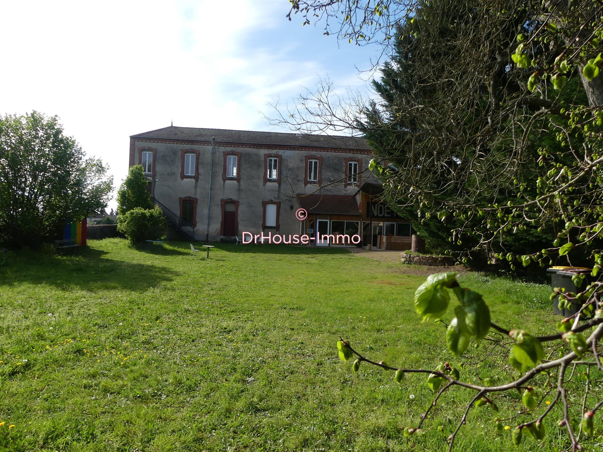 Maison à vendre, 686m², La Pacaudière