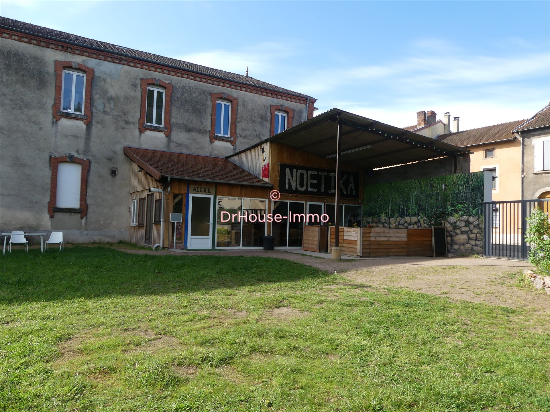 Maison à vendre, 686m², La Pacaudière
