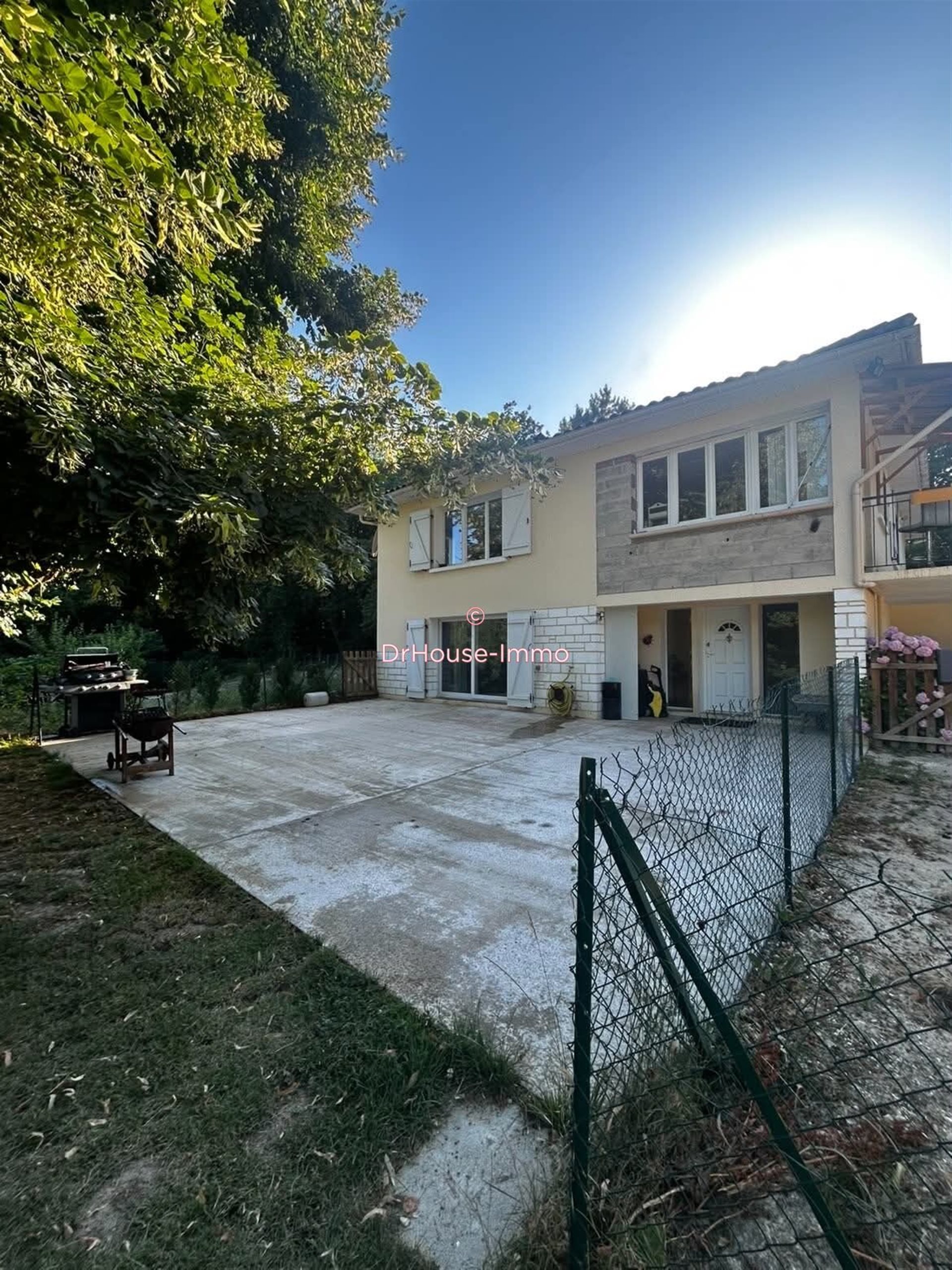 Maison à vendre, 140m², Saint-Capraise-de-Lalinde