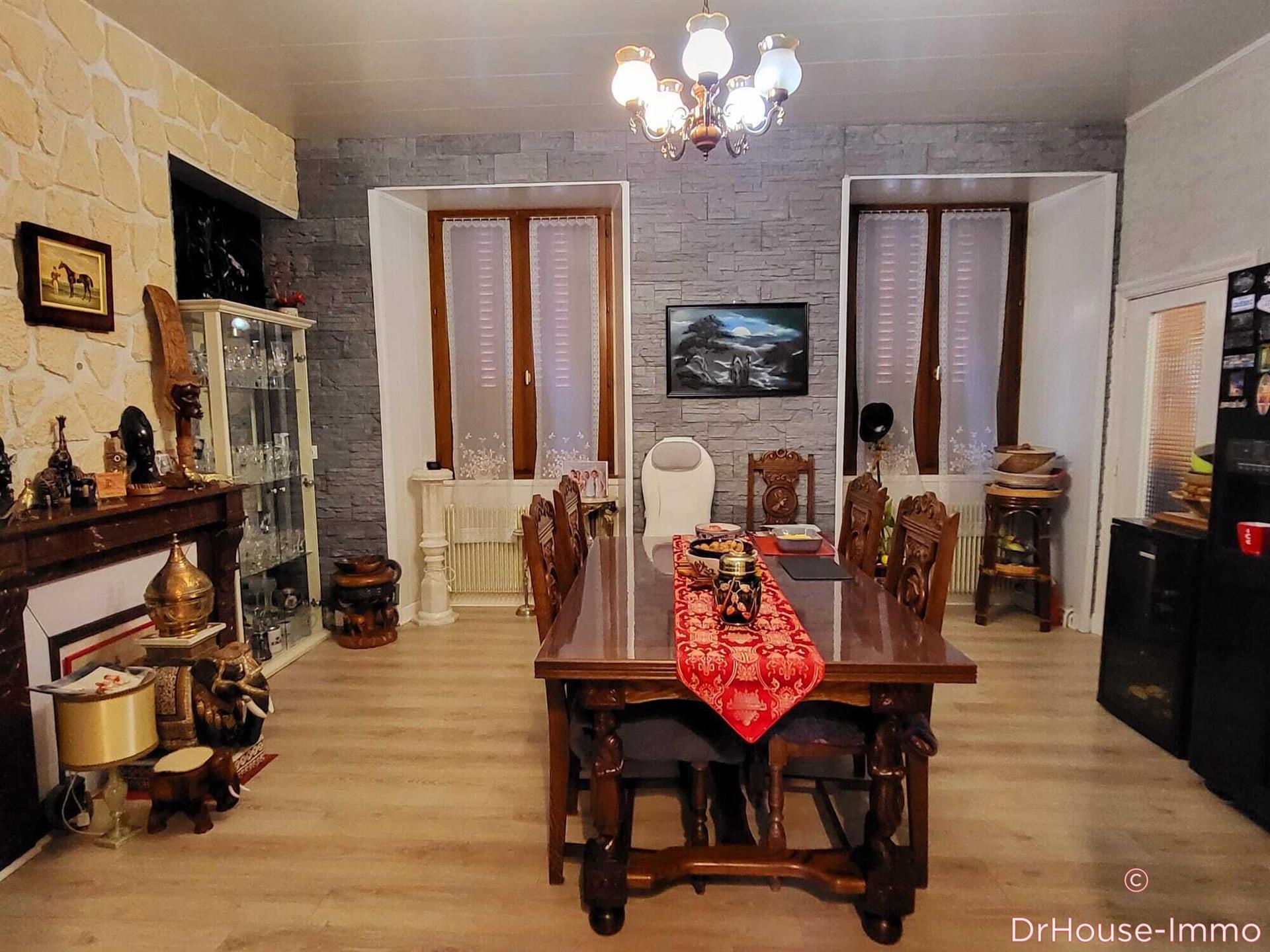 Maison à vendre, 277m², Craponne-sur-Arzon