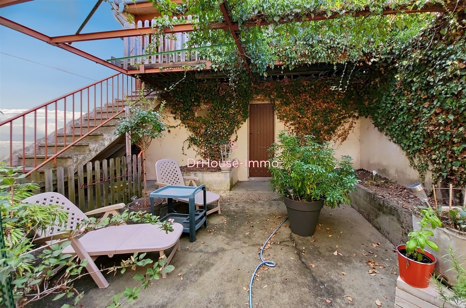 Maison à vendre, 211m², Saint-Georges-en-Couzan