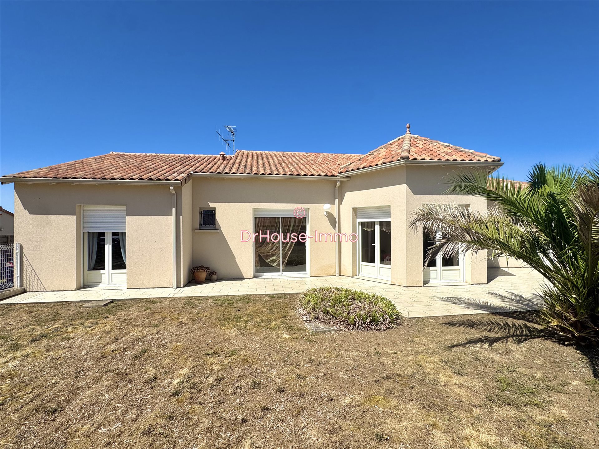 Maison à vendre, 186m², Neuville-de-Poitou