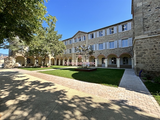 Local commercial 115 m² · à Mornant · 115 m² · 569 000 €