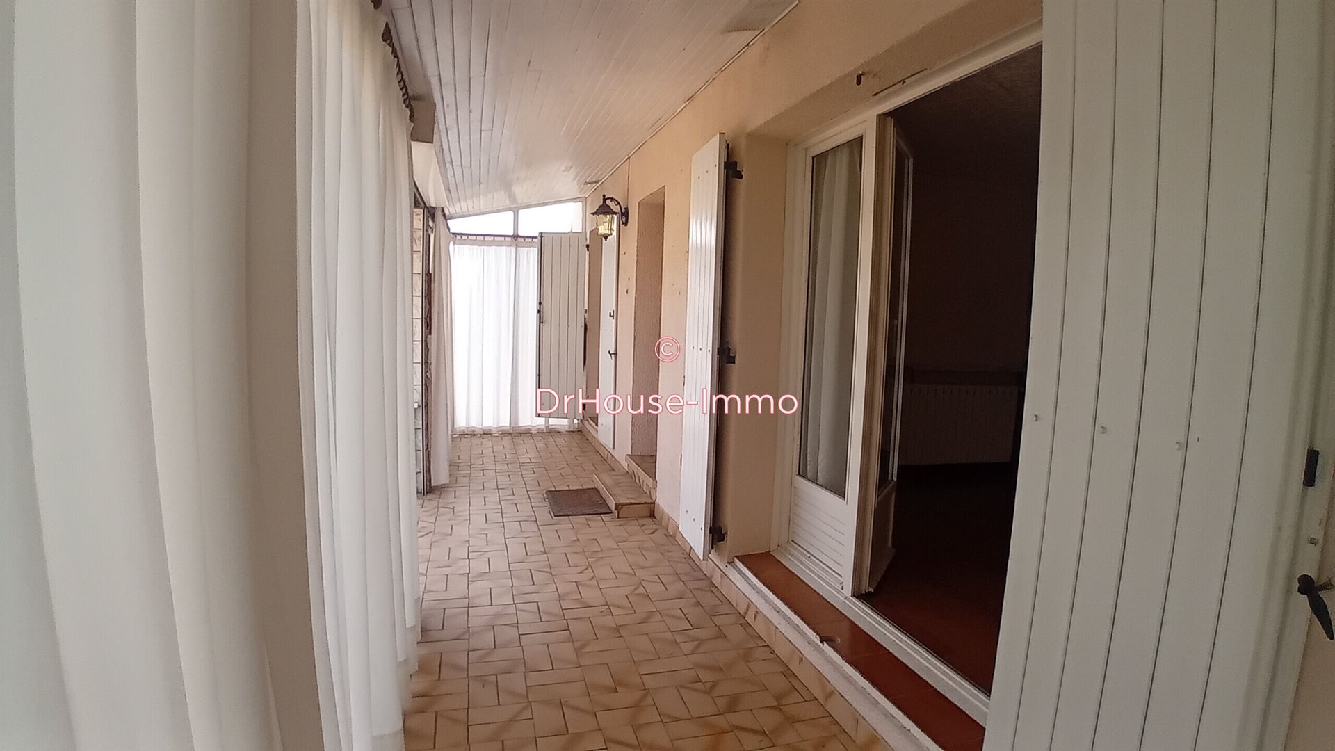 Maison à vendre, 129m², Saint-Julien-les-Rosiers