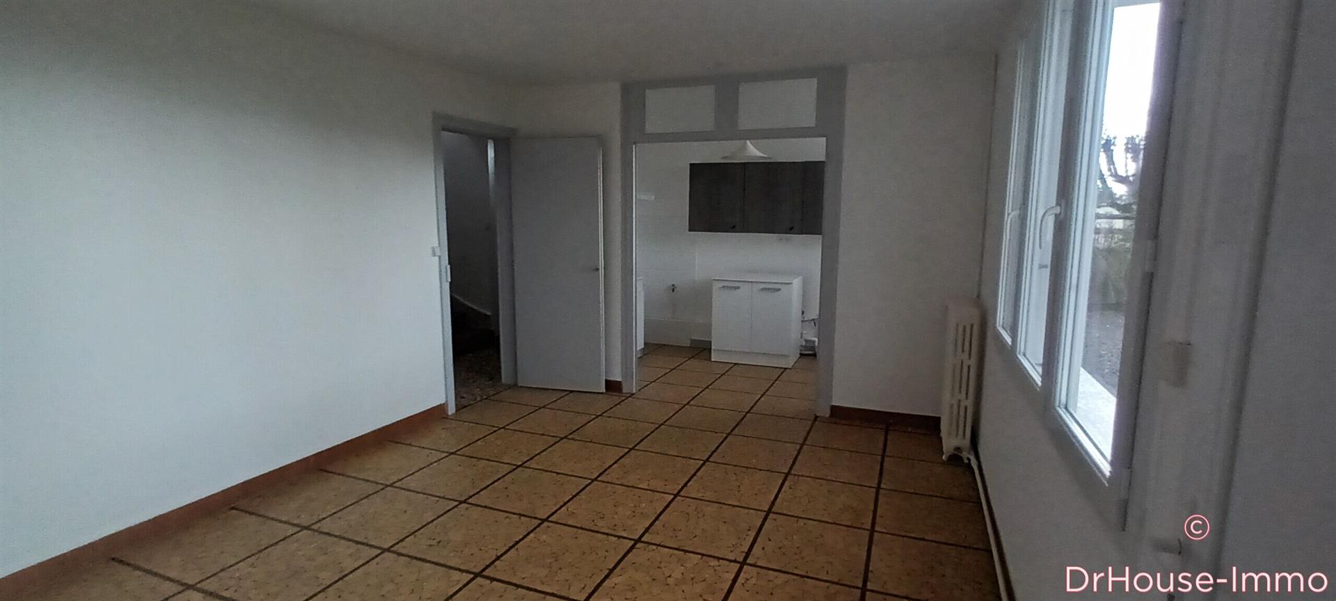 Maison à vendre, 68m², Noyant
