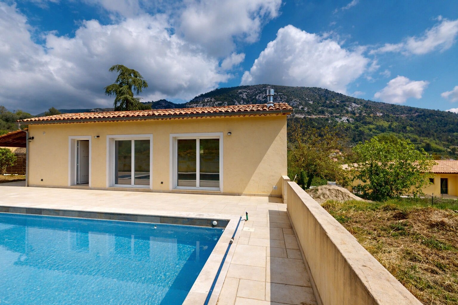 Maison à vendre, 145m², Tourrette-Levens