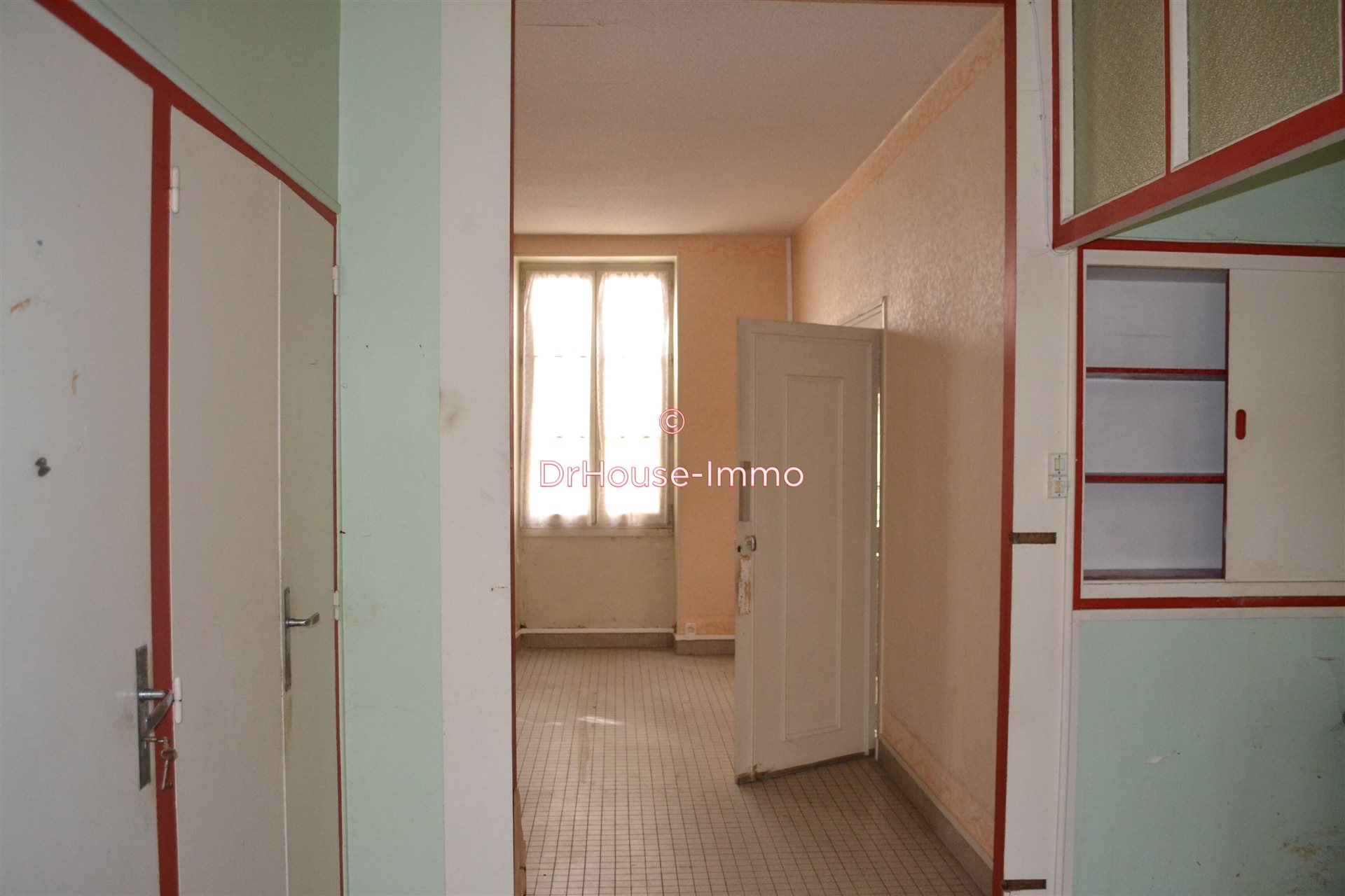 Maison à vendre, 102m², Saint-Amand-Montrond