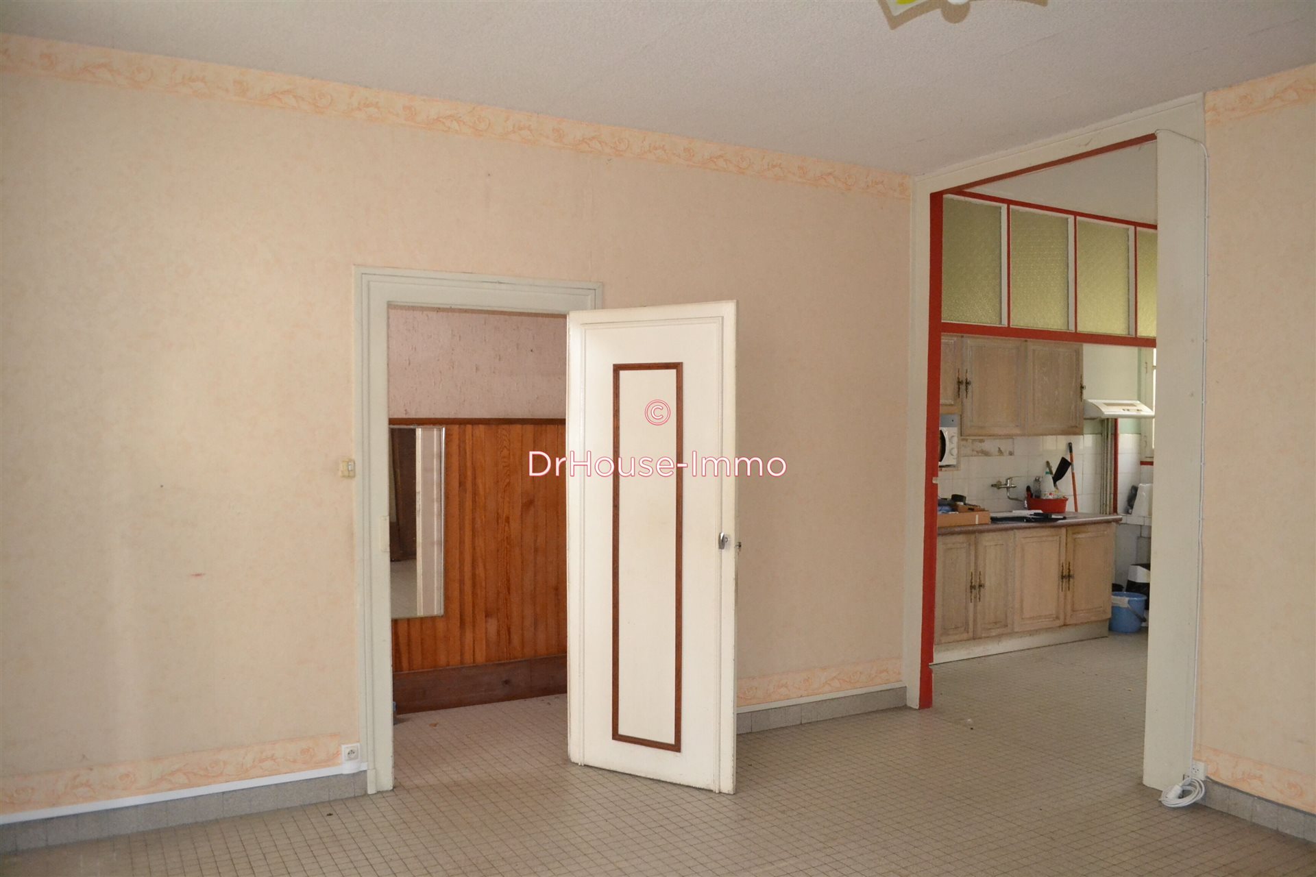 Maison à vendre, 102m², Saint-Amand-Montrond