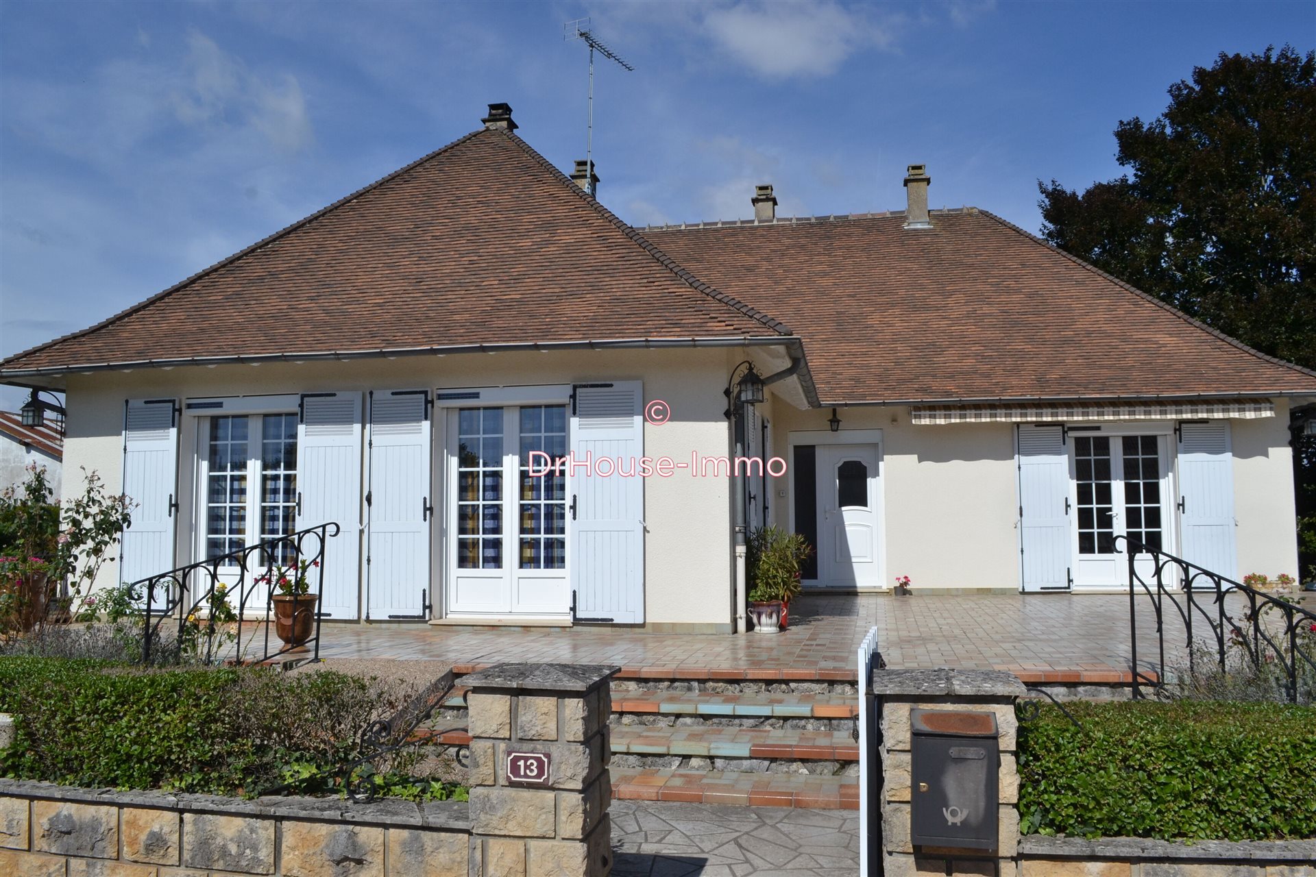 Maison à vendre, 143m², Neuilly-en-Dun