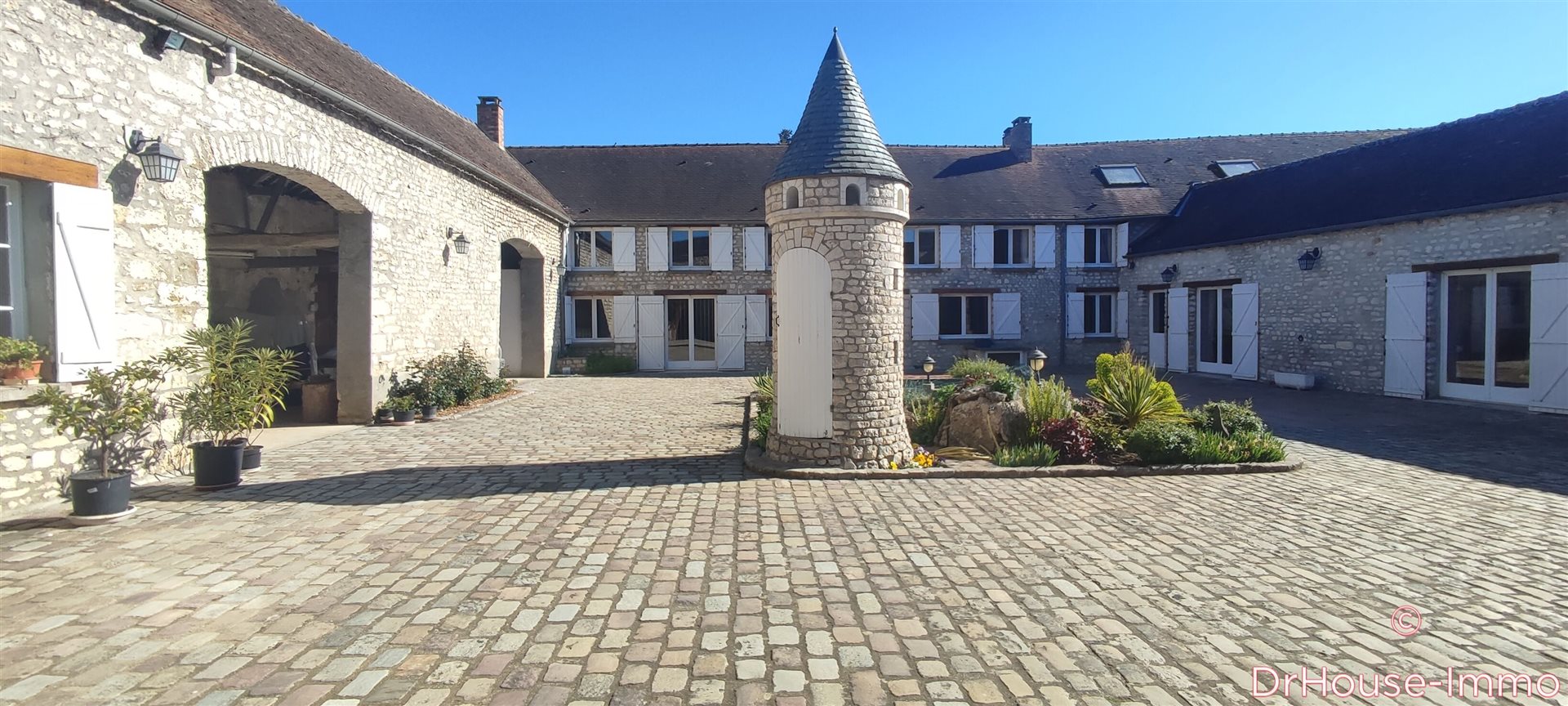 Maison à vendre, 320m², Chenou