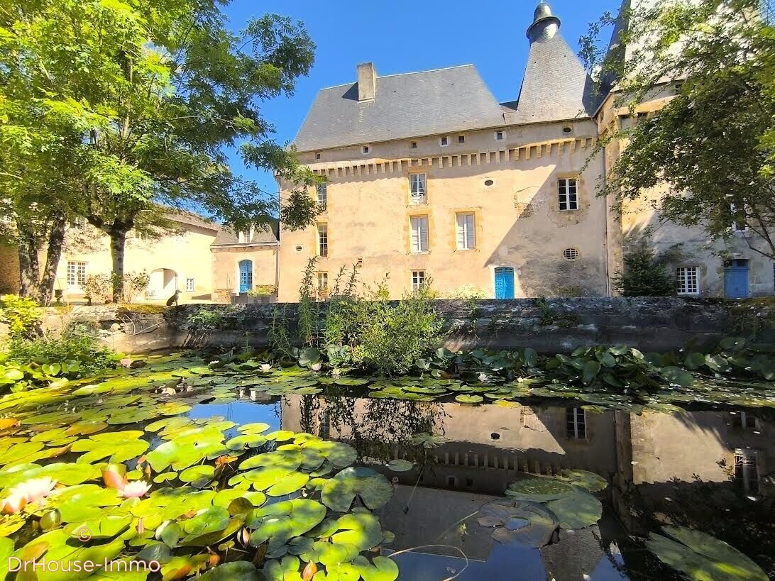 Maison à vendre, 1500m², Thiviers