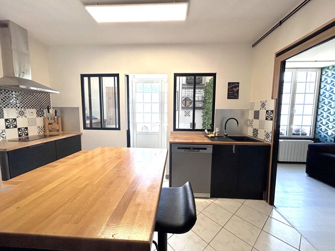 Maison à vendre, 76m², Fleuré