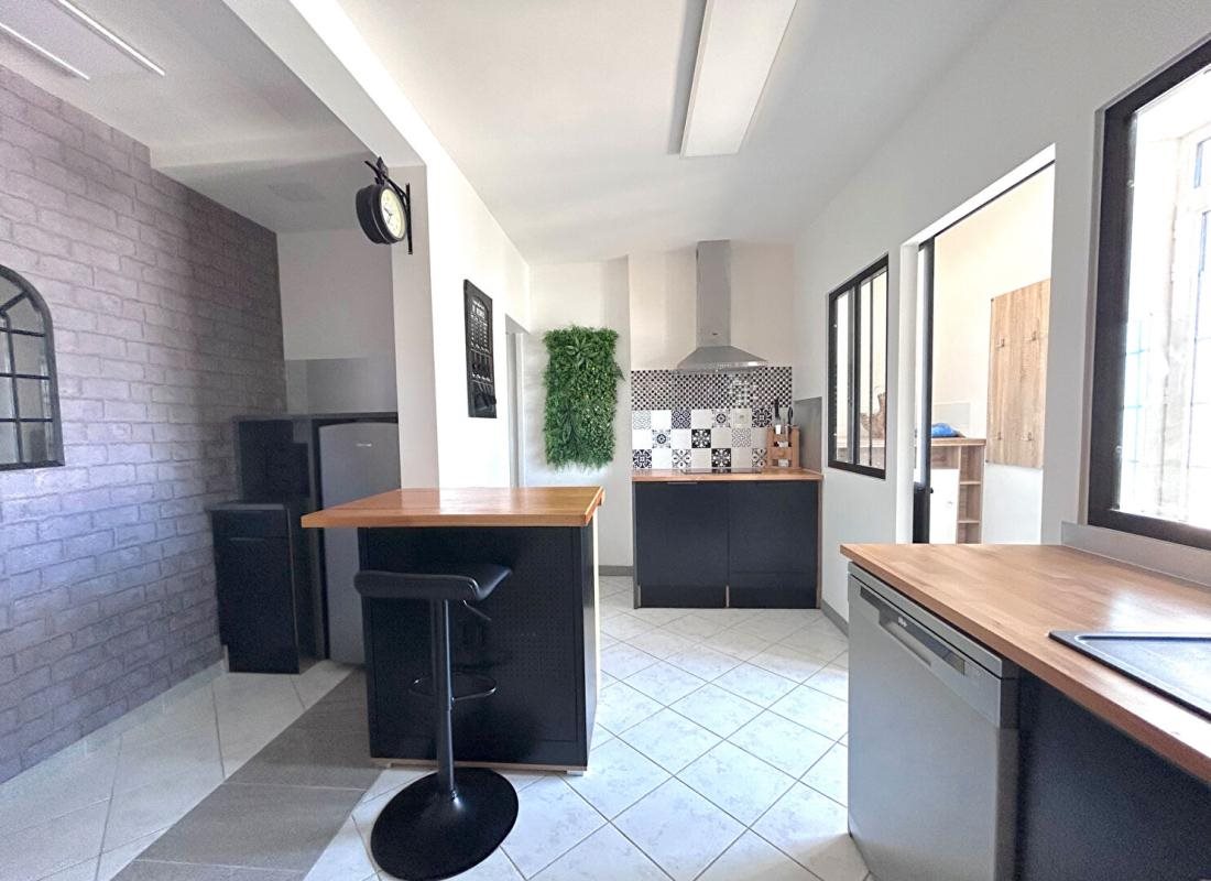 Maison à vendre, 76m², Fleuré