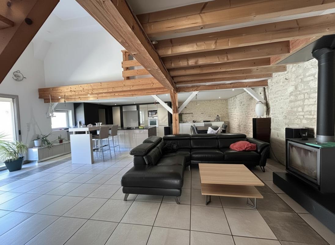 Maison à vendre, 188m², Neuville-de-Poitou