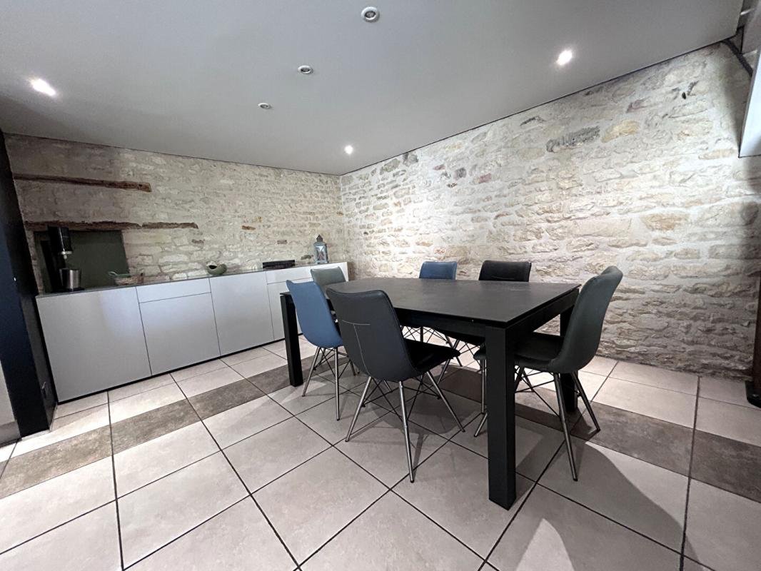 Maison à vendre, 188m², Neuville-de-Poitou