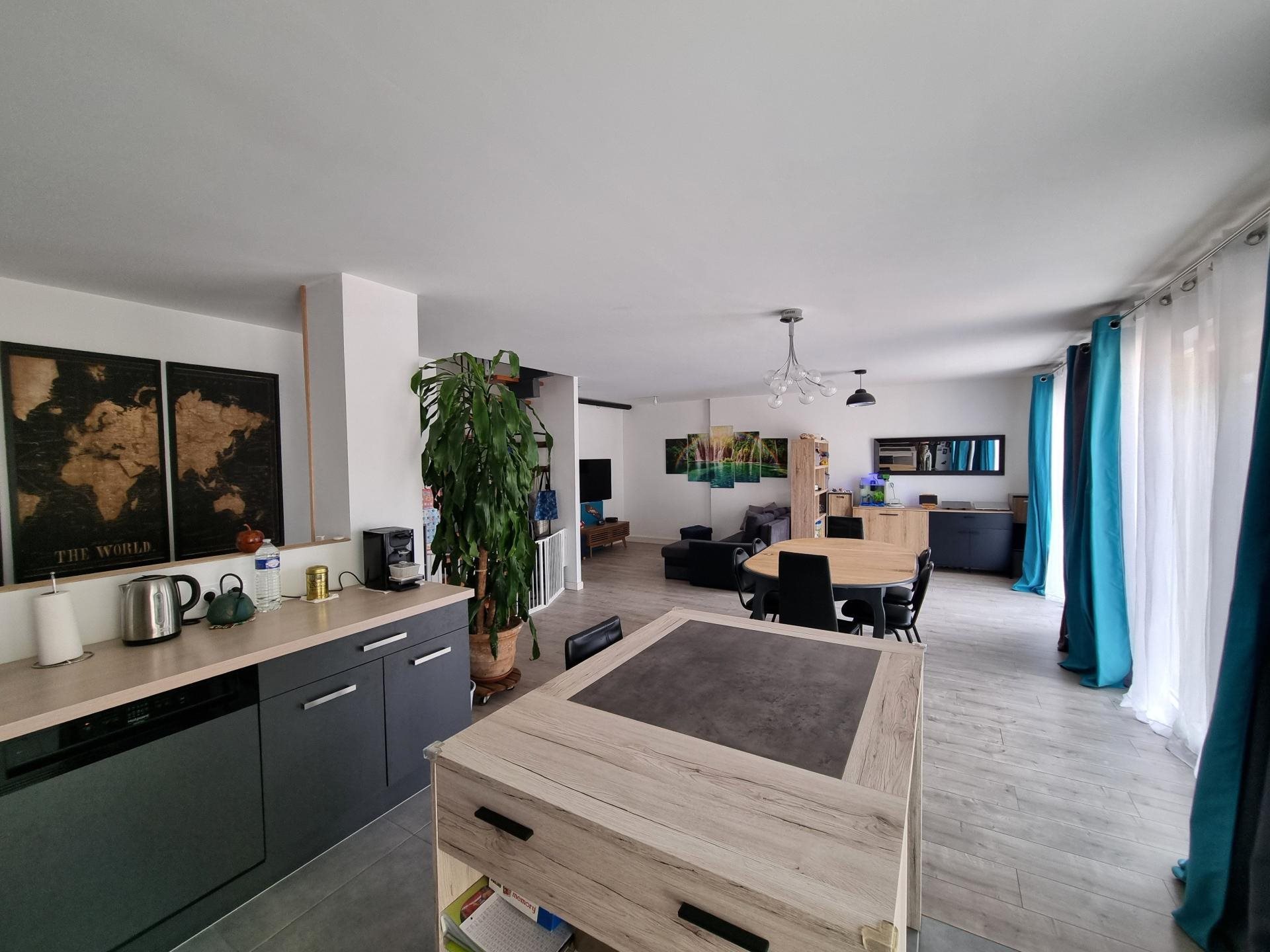 Maison à vendre, 110m², Pouilley-les-Vignes