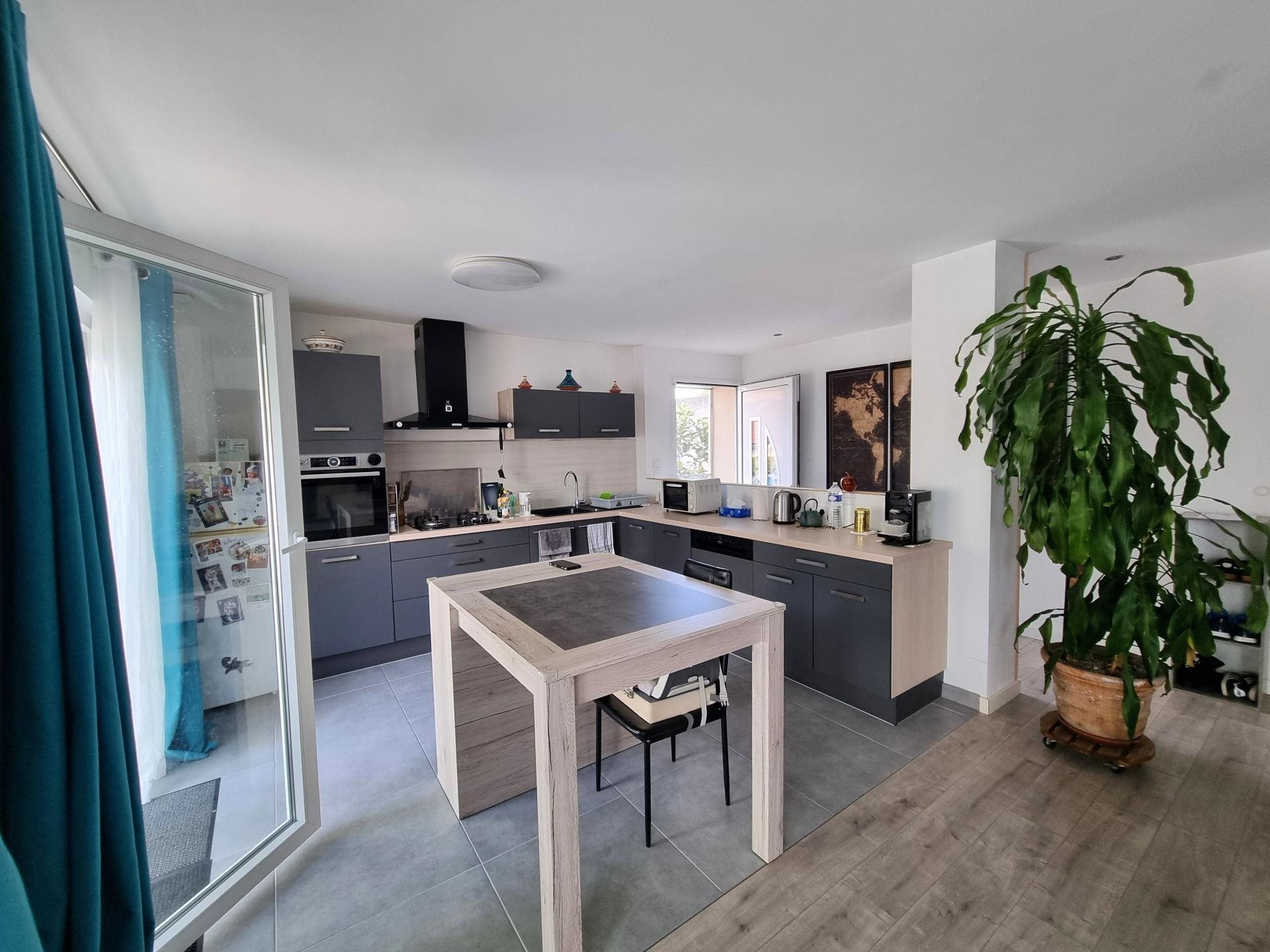 Maison à vendre, 110m², Pouilley-les-Vignes