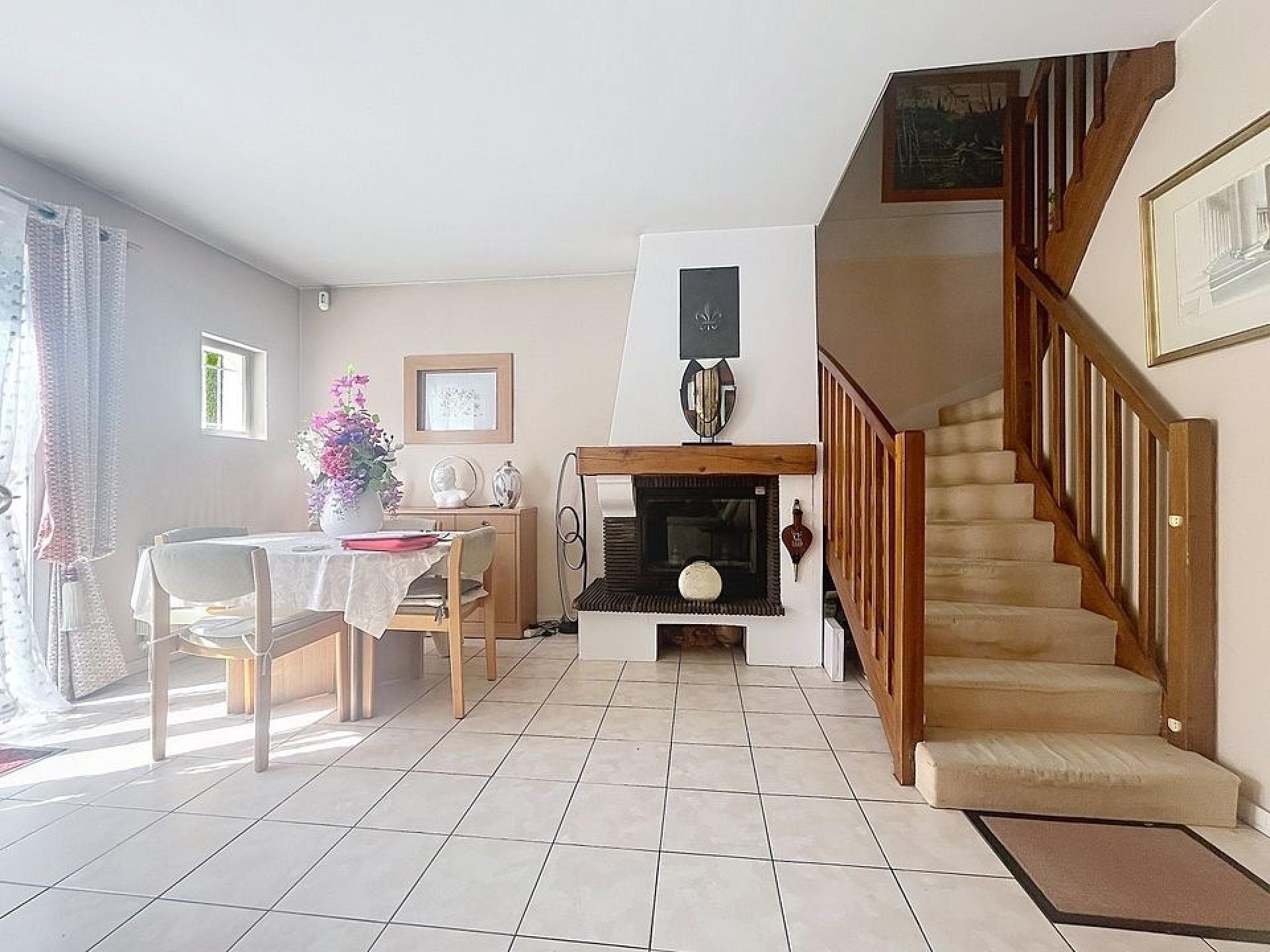 Maison à vendre, 115m², Montigny-le-Bretonneux