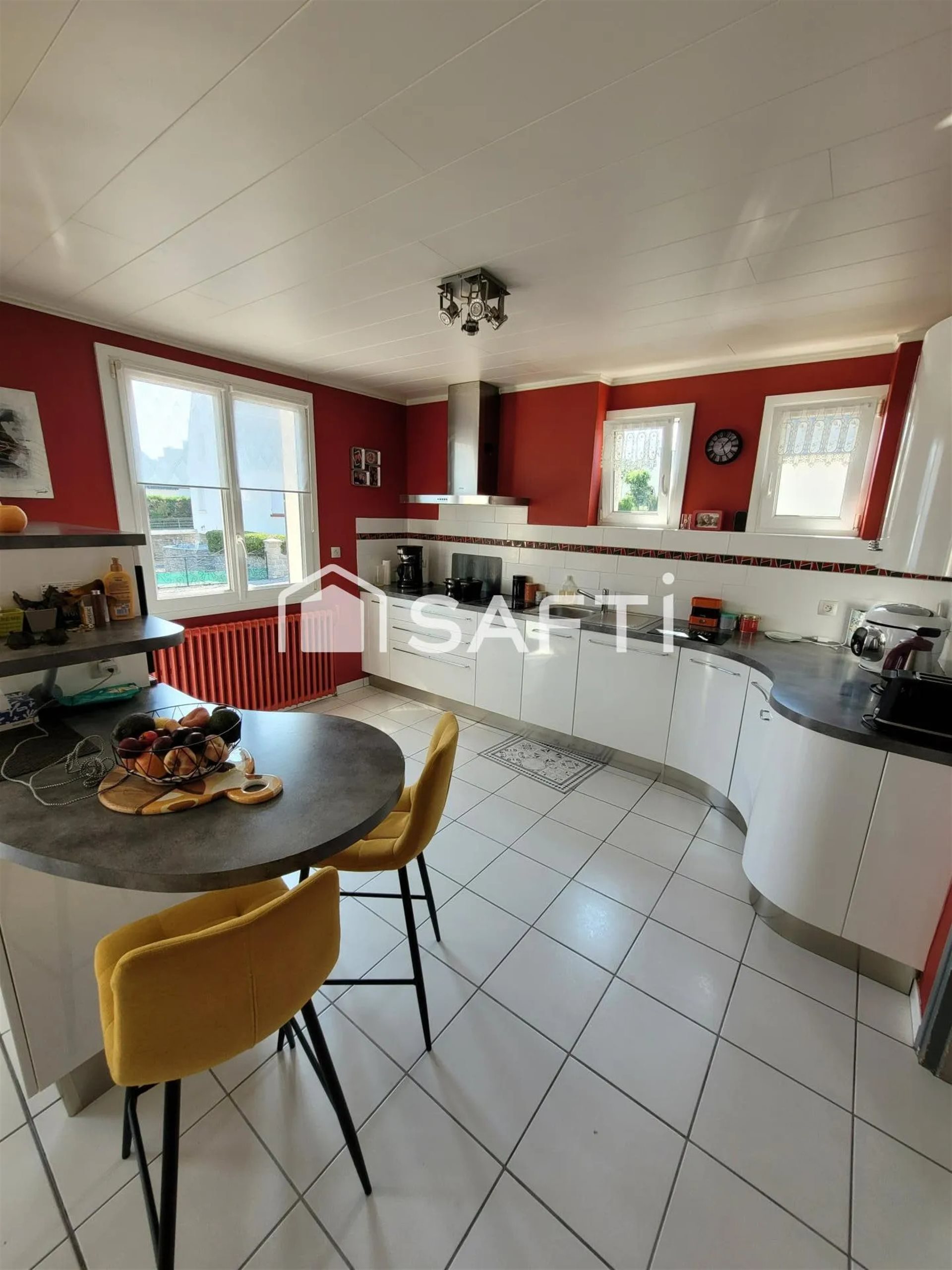 Maison à vendre, 122m², Huelgoat